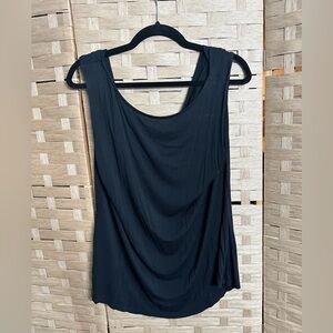EUC Sz18/20 Lane Bryant sleeveless flowy, comfortable vneck top! Perfect layer!